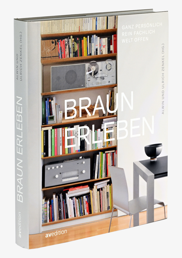 Buch in 3D Ansicht. Bild eines freundlich-hellen Regals mit fünf Böden voll mit Büchern und Braun Audio-Geräten